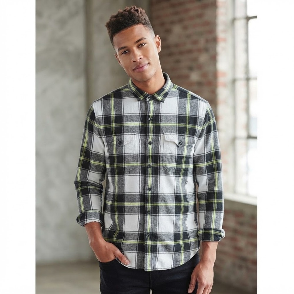 American Eagle Y2K Men's Large Classic Fit Flannel Button Up Shirt Plaid Green